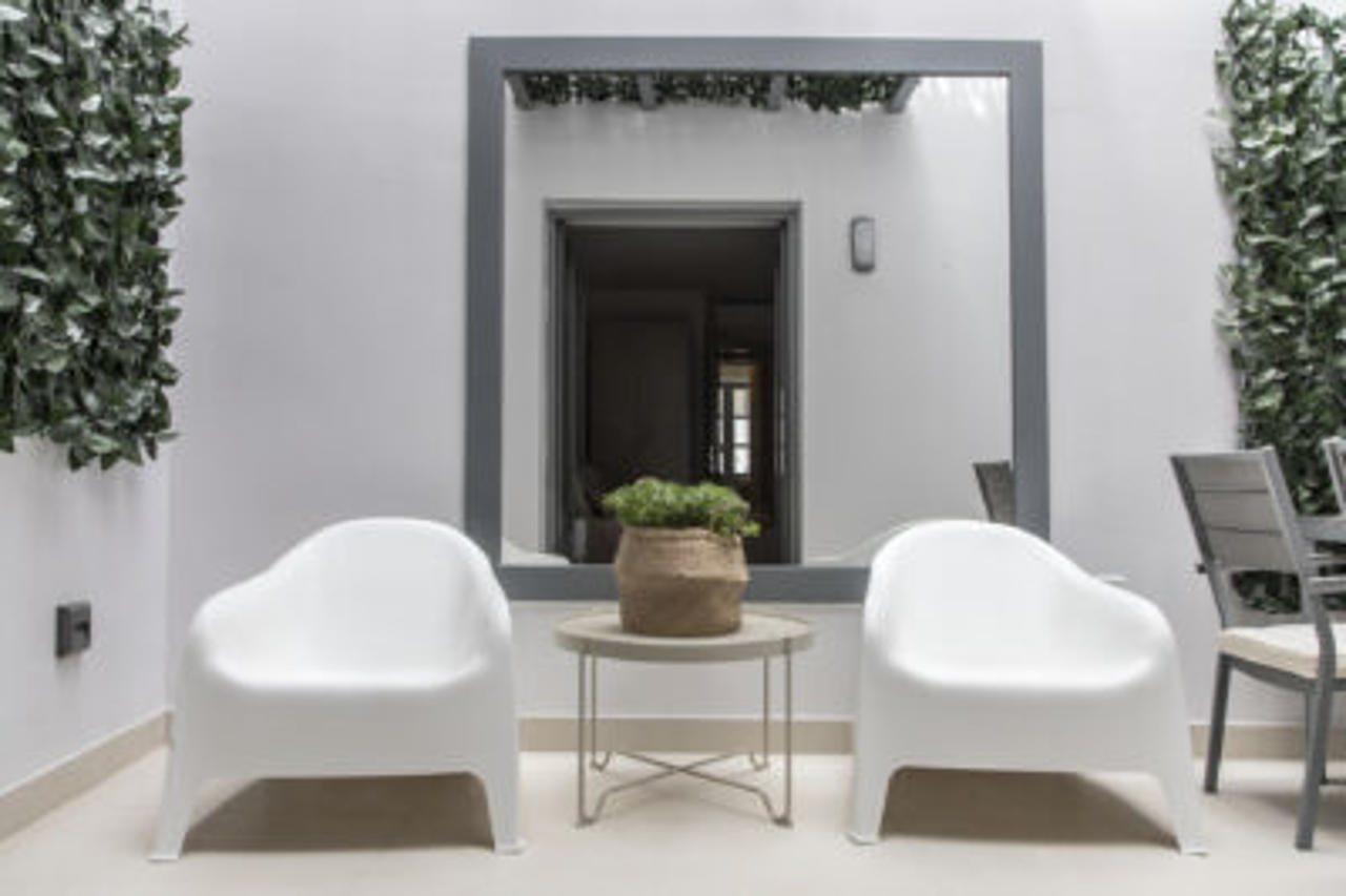 Gallery Suites & Residences Pireusz Kültér fotó