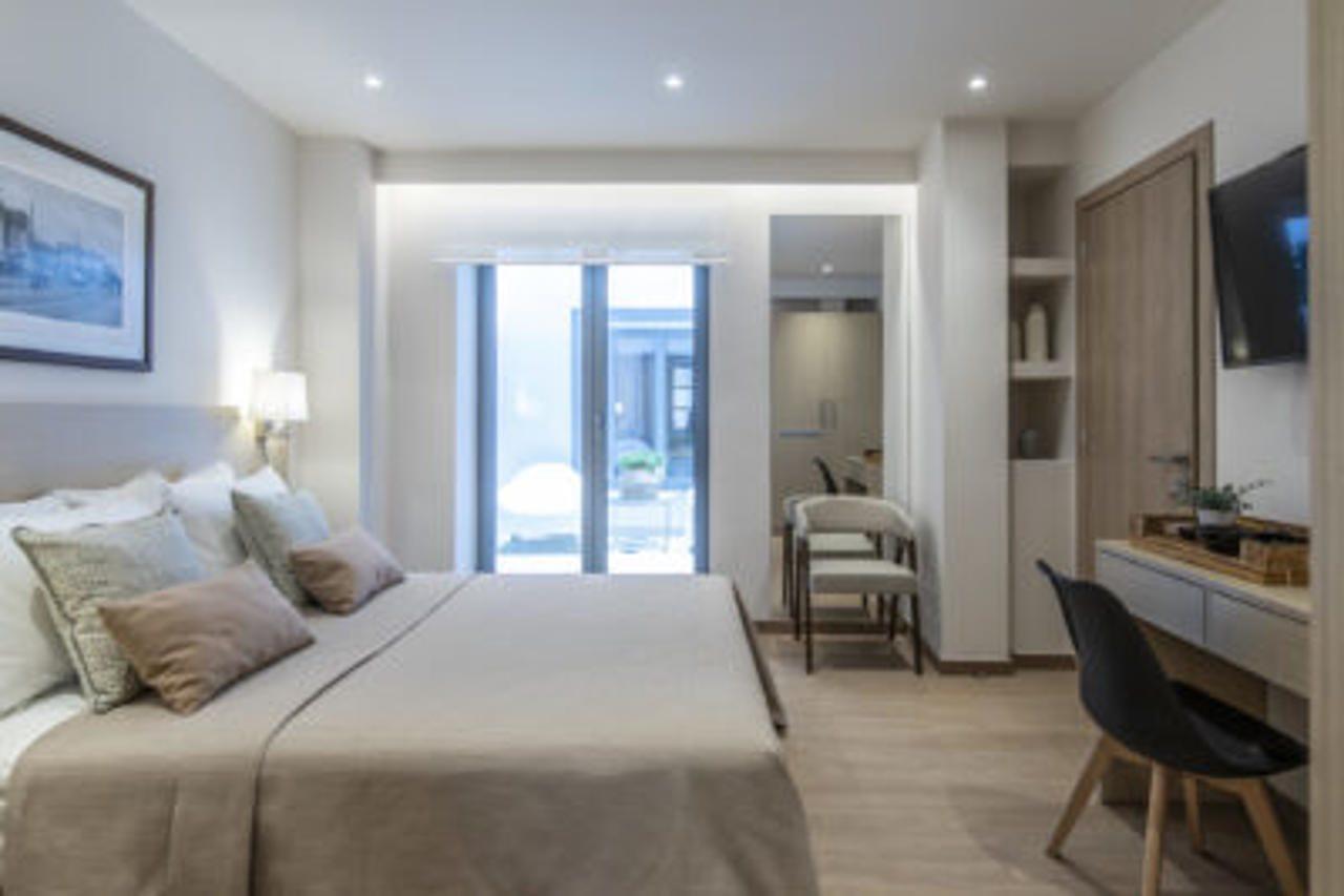 Gallery Suites & Residences Pireusz Kültér fotó