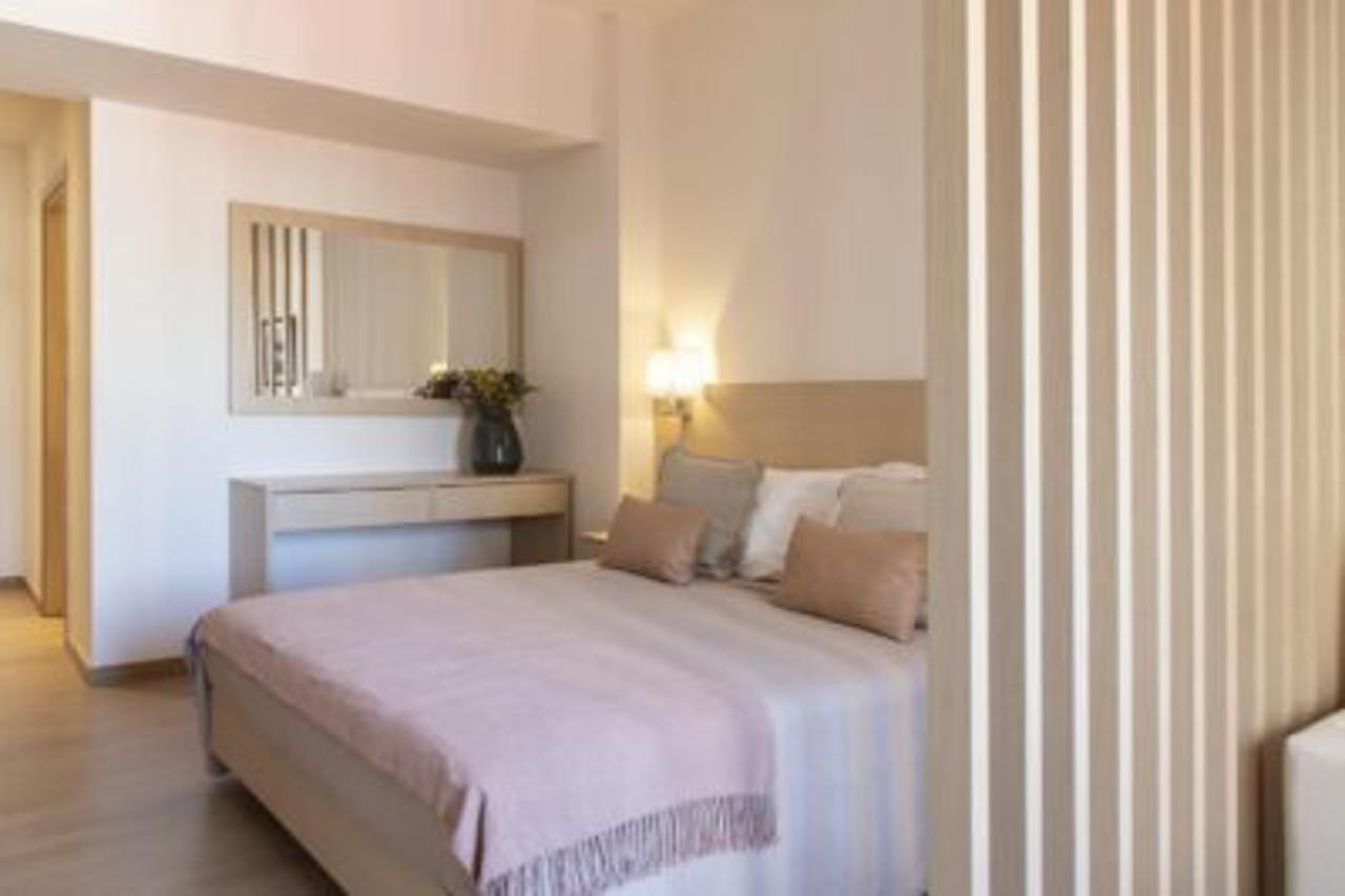 Gallery Suites & Residences Pireusz Kültér fotó